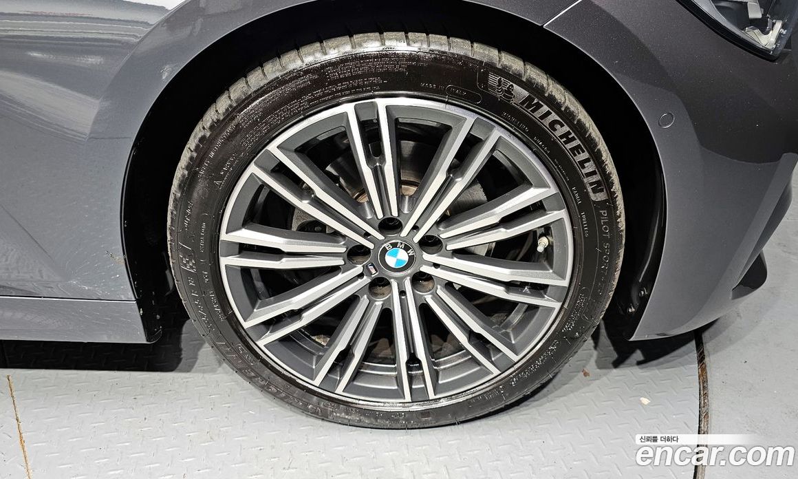 BMW 3-Series i320 M Sport