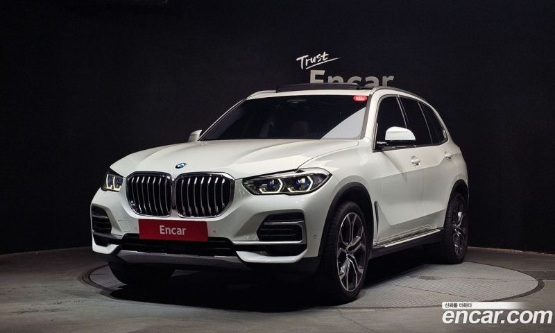 BMW X5 xDrive i40 xLine
