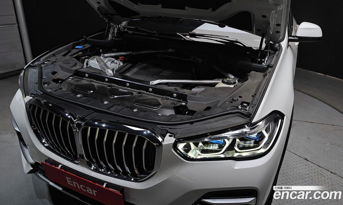 BMW X5 xDrive i40 xLine