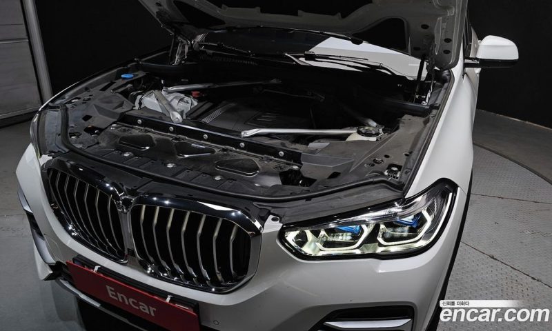 BMW X5 xDrive i40 xLine