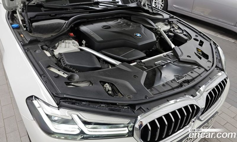 BMW 5-Series i530 M Sport Package