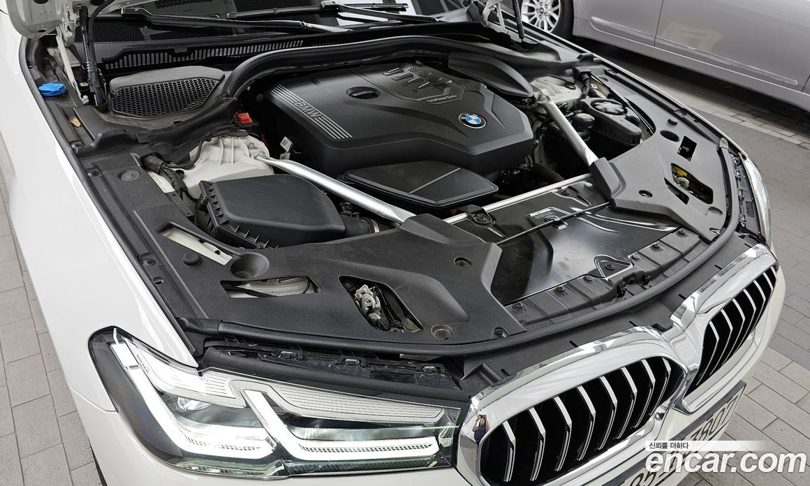 BMW 5-Series i530 M Sport Package