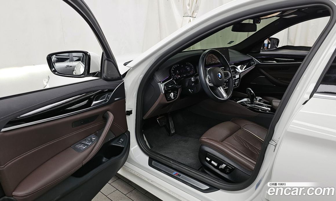 BMW 5-Series i530 M Sport Package