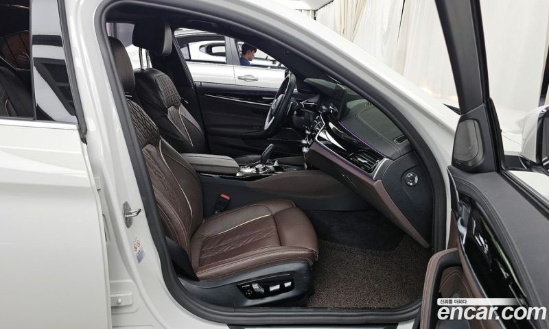 BMW 5-Series i530 M Sport Package