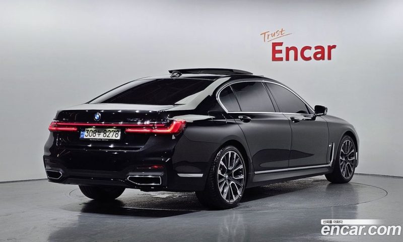 BMW 7-Series 740Li xDrive M Sport Package