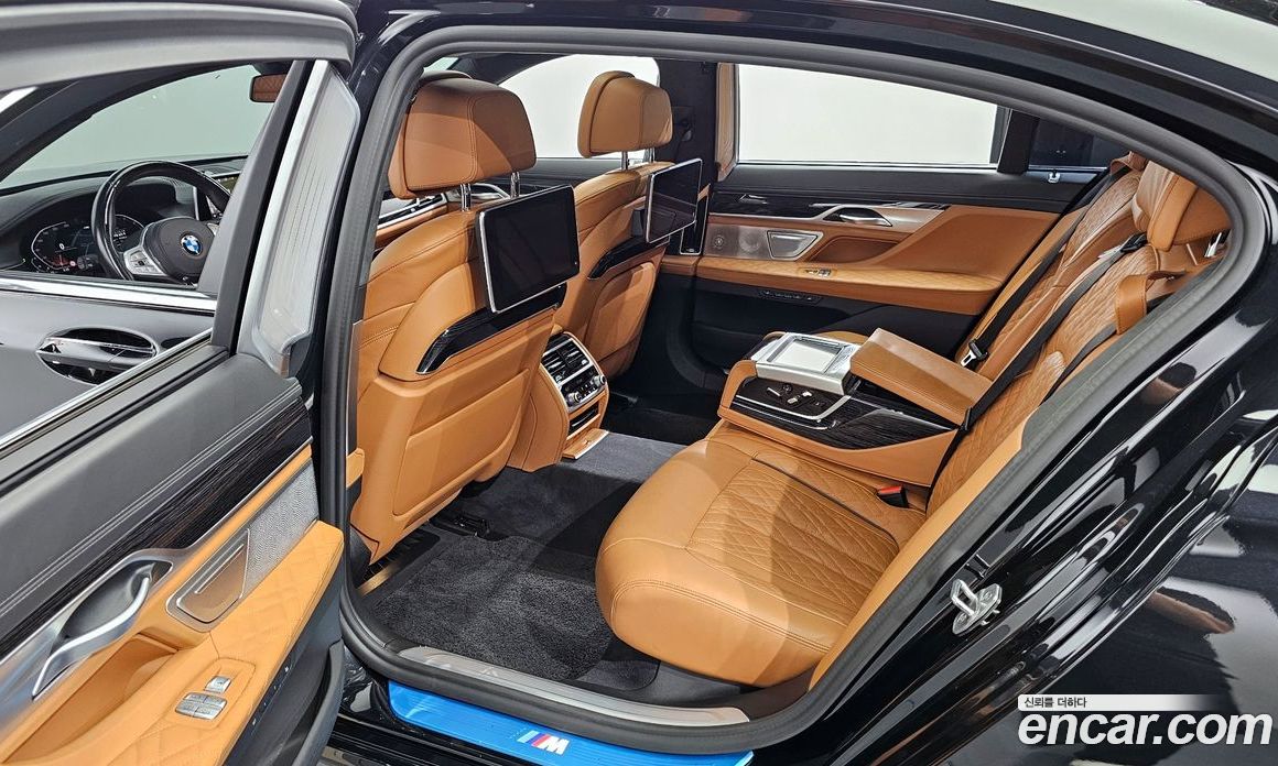 BMW 7-Series 740Li xDrive M Sport Package