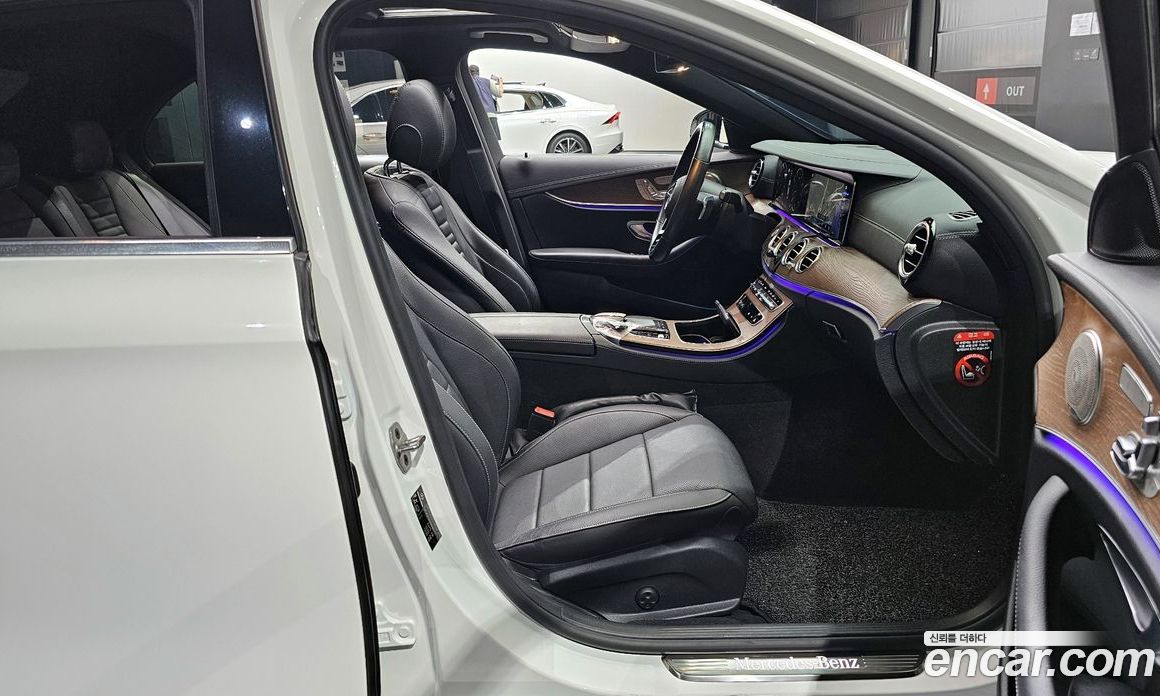Mercedes Benz E-Class E250 Exclusive