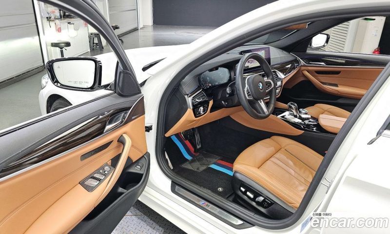 BMW 5-Series i520 M Sport