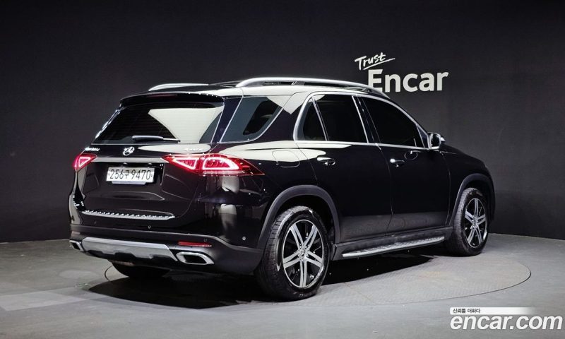 Mercedes Benz GLE-Class GLE300d 4MATIC