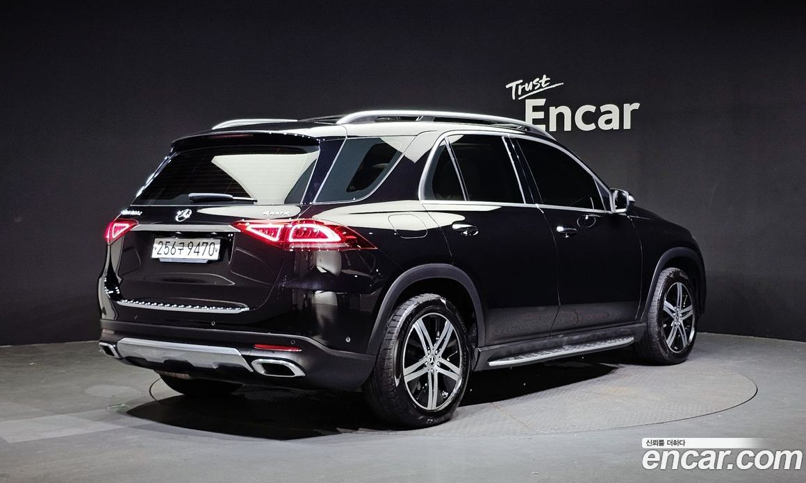 Mercedes Benz GLE-Class GLE300d 4MATIC