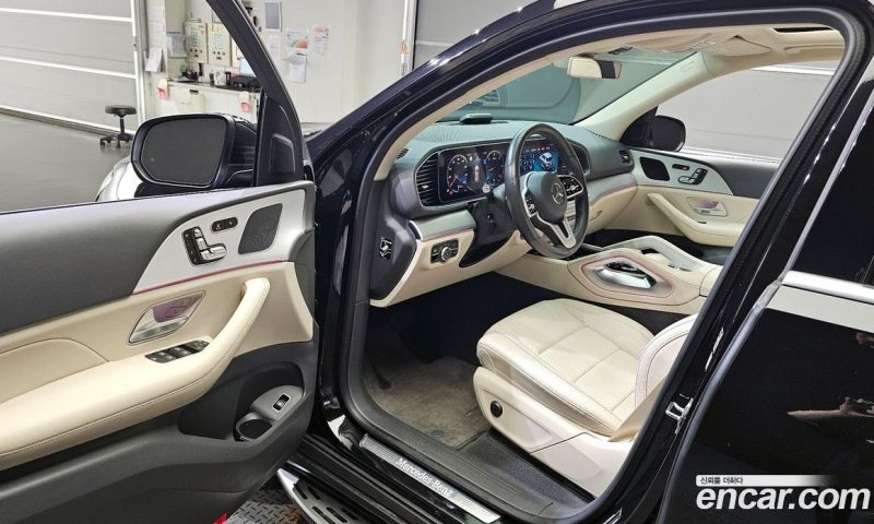 Mercedes Benz GLE-Class GLE300d 4MATIC