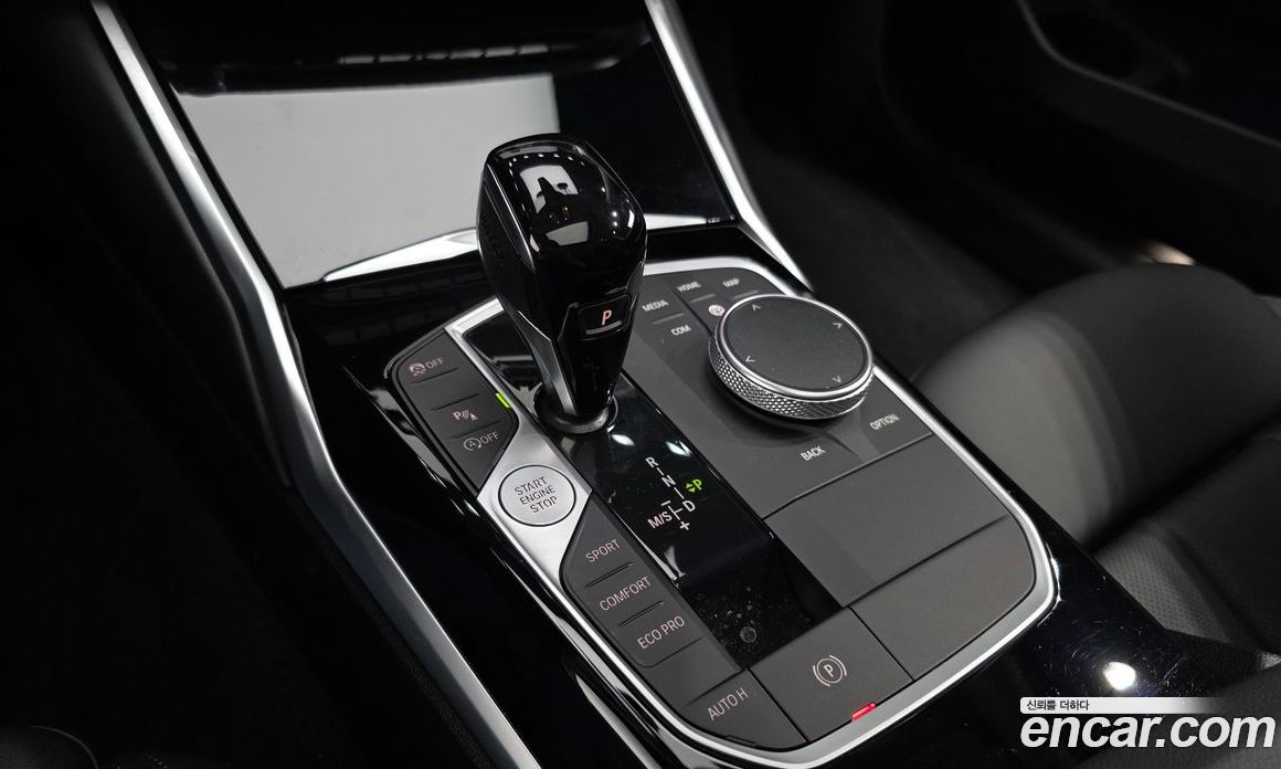 BMW 3-Series i320