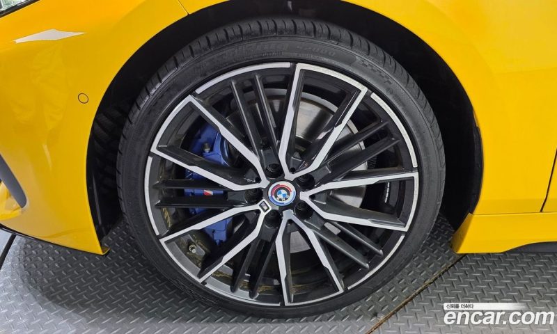 BMW 1-Series M135i xDrive Prism
