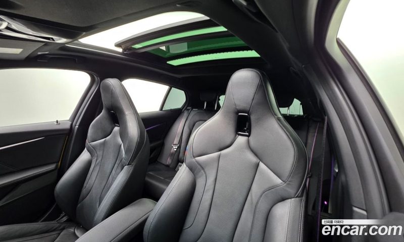 BMW 1-Series M135i xDrive Prism