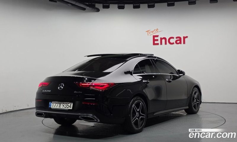 Mercedes Benz CLA-Class CLA250 4MATIC