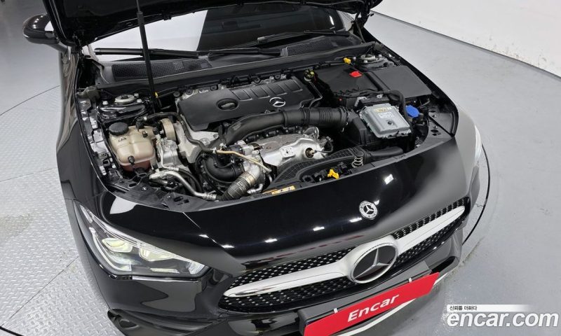 Mercedes Benz CLA-Class CLA250 4MATIC