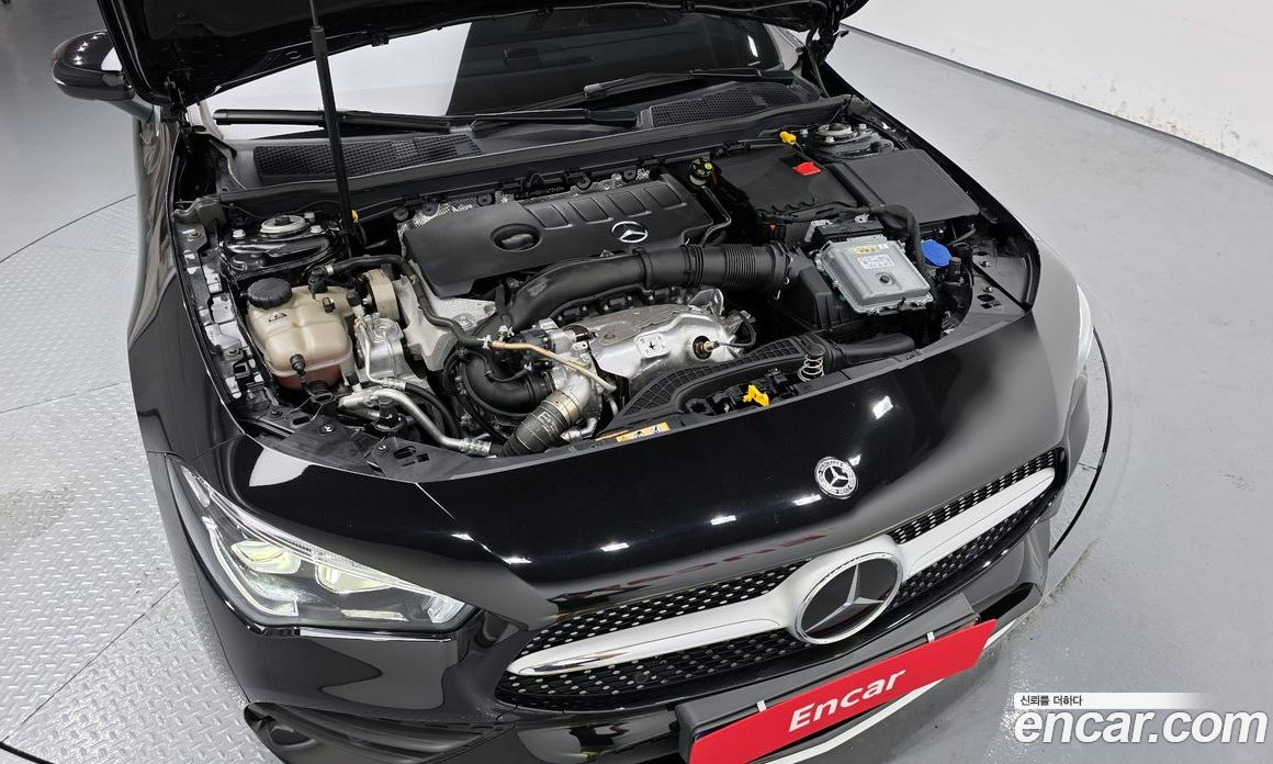 Mercedes Benz CLA-Class CLA250 4MATIC