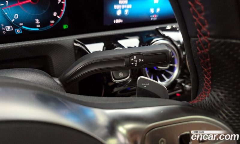Mercedes Benz CLA-Class CLA250 4MATIC