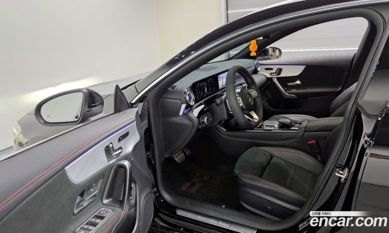 Mercedes Benz CLA-Class CLA250 4MATIC