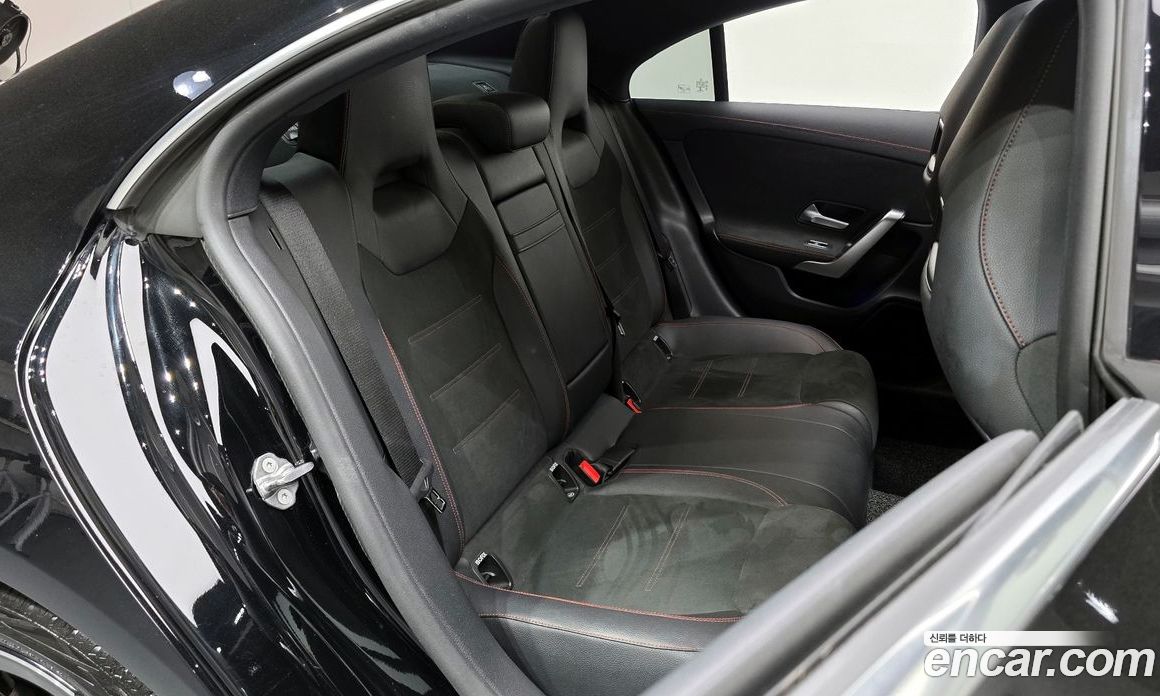 Mercedes Benz CLA-Class CLA250 4MATIC