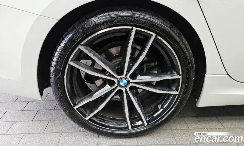 BMW 3-Series i320 M Sport