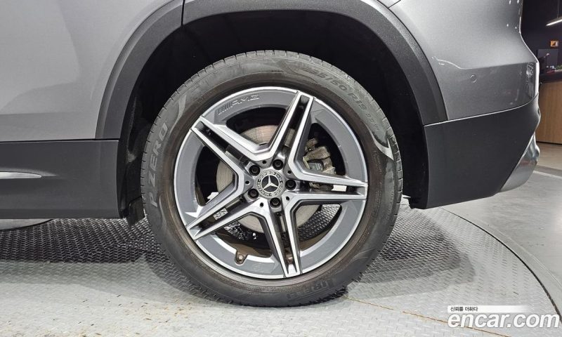Mercedes Benz GLB-Class GLB250 4MATIC
