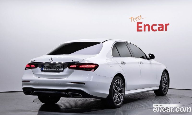 Mercedes Benz E-Class E220d 4MATIC AMG Line