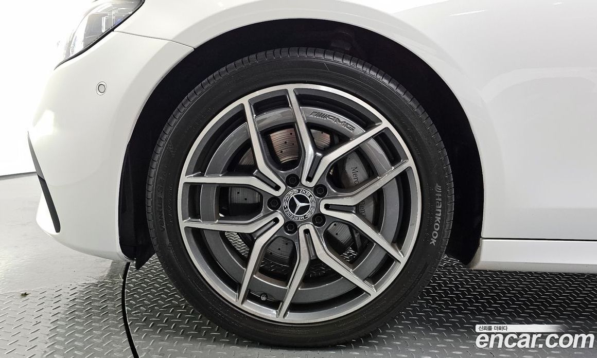 Mercedes Benz E-Class E220d 4MATIC AMG Line