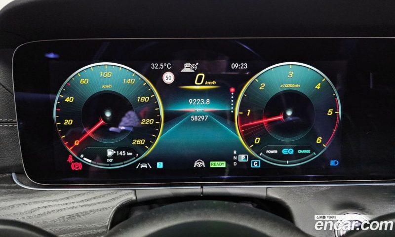 Mercedes Benz E-Class E220d 4MATIC AMG Line