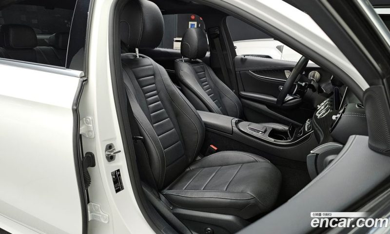 Mercedes Benz E-Class E220d 4MATIC AMG Line