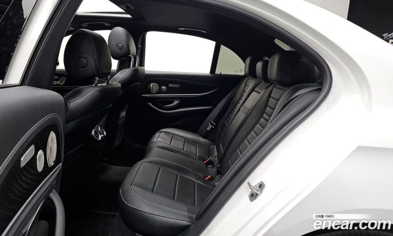 Mercedes Benz E-Class E220d 4MATIC AMG Line