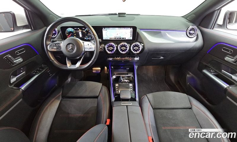 Mercedes Benz GLA-Class GLA250 4MATIC