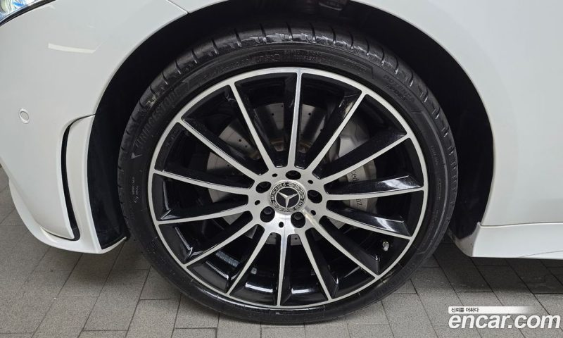 Mercedes Benz CLS-Class CLS450 4MATIC AMG Line