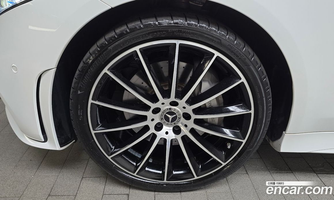 Mercedes Benz CLS-Class CLS450 4MATIC AMG Line