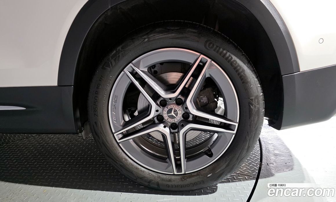 Mercedes Benz GLB-Class GLB250 4MATIC