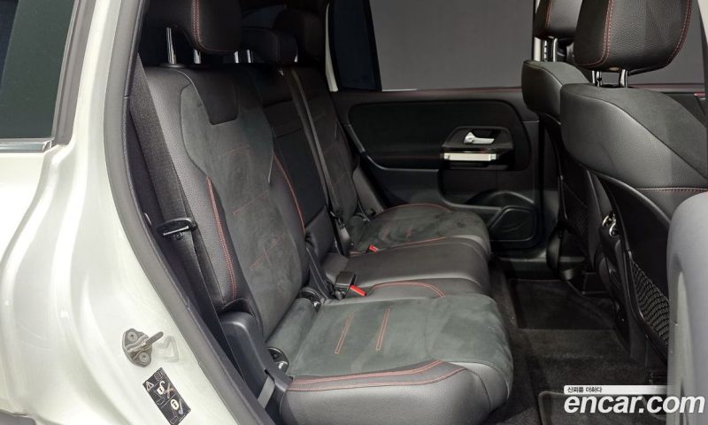 Mercedes Benz GLB-Class GLB250 4MATIC