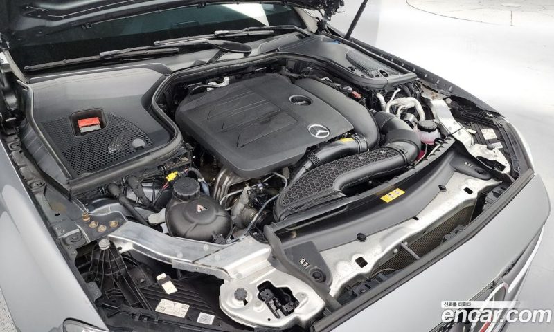 Mercedes Benz E-Class E350 4MATIC AMG Line