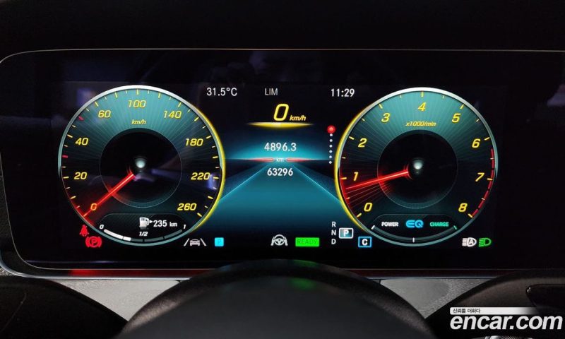 Mercedes Benz E-Class E350 4MATIC AMG Line