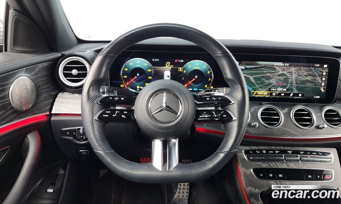 Mercedes Benz E-Class E350 4MATIC AMG Line