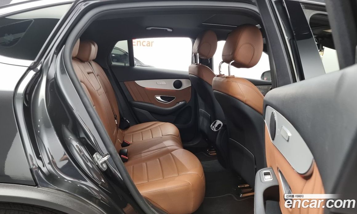 Mercedes Benz GLC-Class GLC220 D 4MATIC Coupe