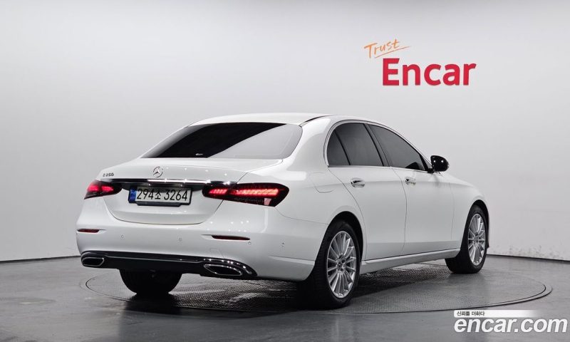 Mercedes Benz E-Class E250 Exclusive