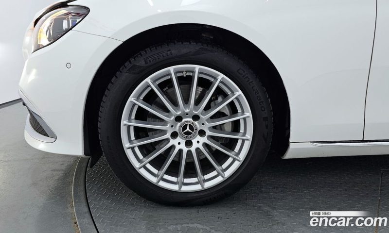 Mercedes Benz E-Class E250 Exclusive