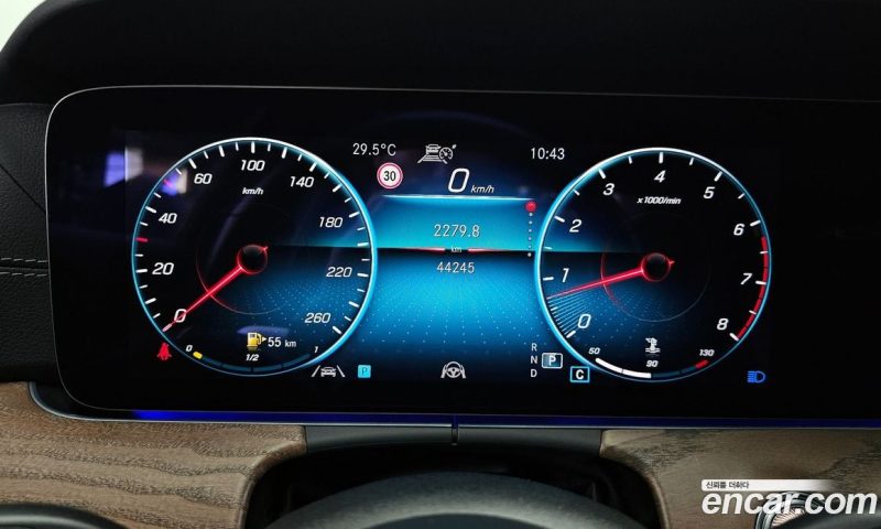Mercedes Benz E-Class E250 Exclusive