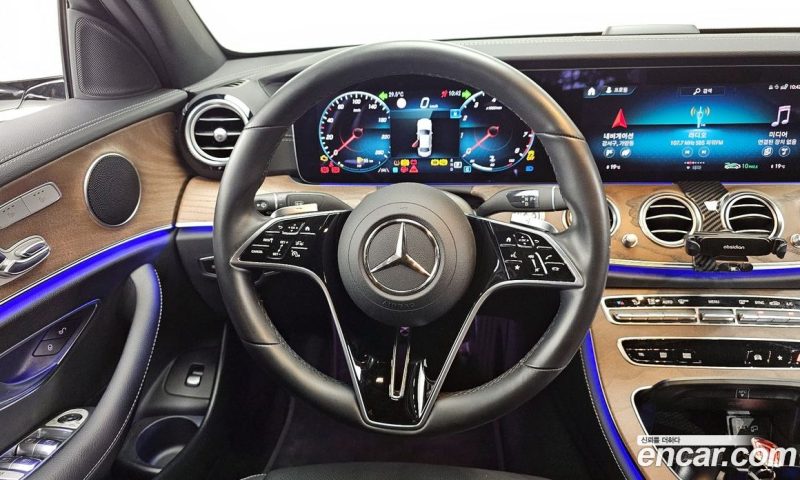 Mercedes Benz E-Class E250 Exclusive