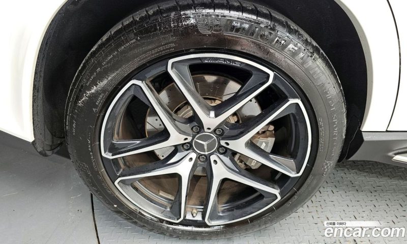 Mercedes Benz GLE-Class AMG GLE53 4MATIC+