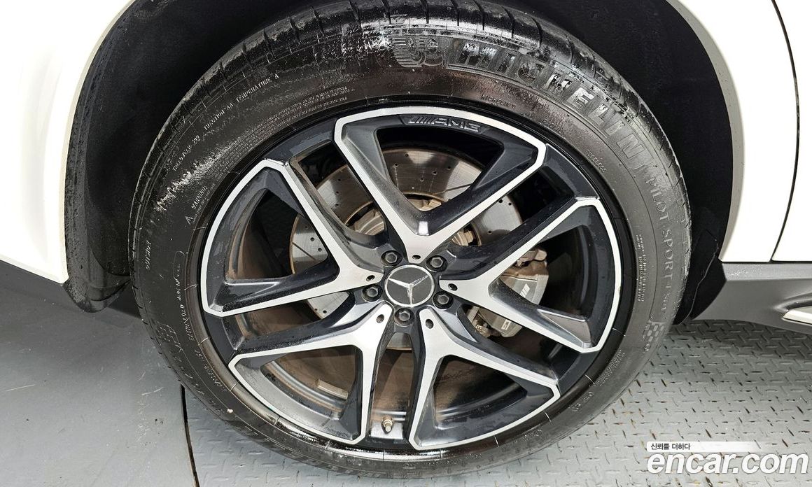 Mercedes Benz GLE-Class AMG GLE53 4MATIC+
