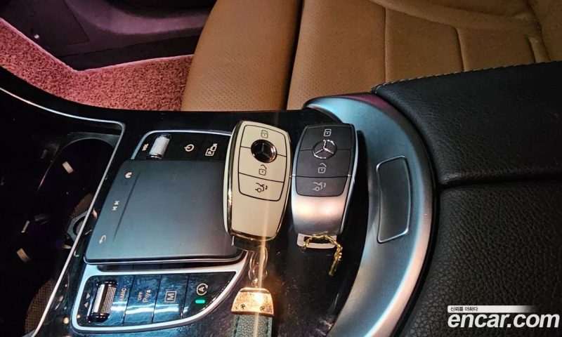Mercedes Benz GLC-Class GLC220 D 4MATIC Coupe