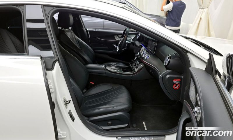 Mercedes Benz CLS-Class CLS300d 4MATIC