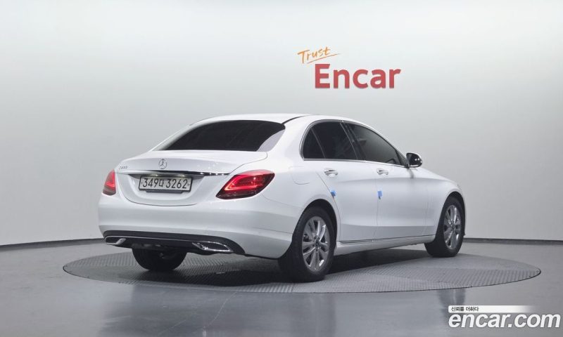 Mercedes Benz C-Class C200 Avantgarde