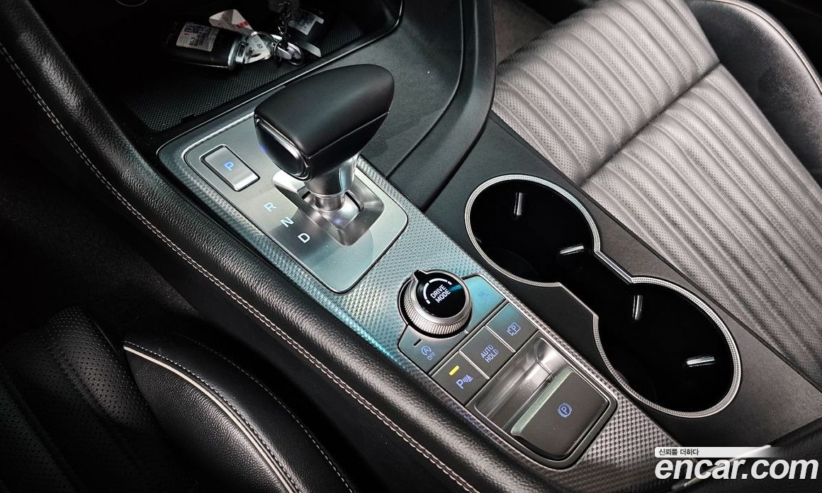 Genesis G70 Gasoline 2.0T 4WD